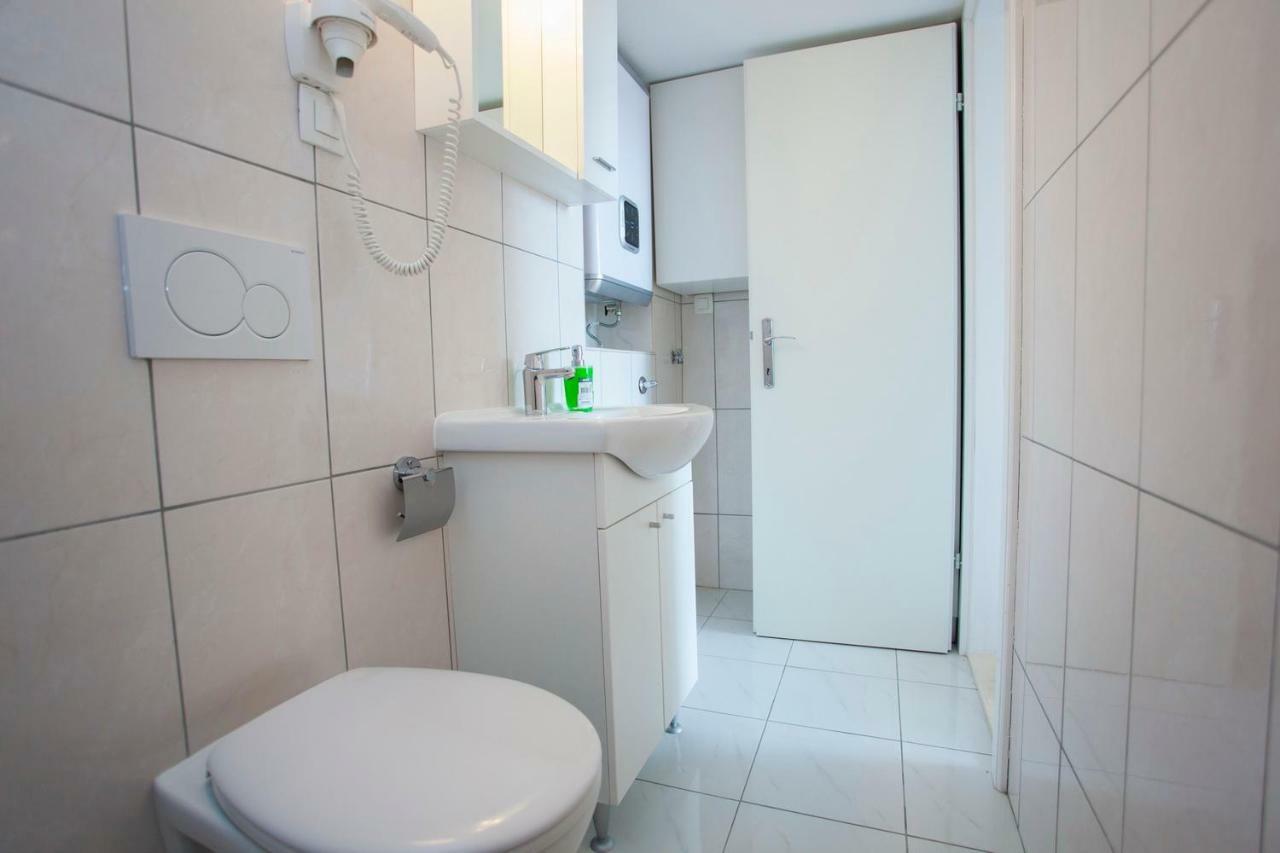 Apartments Vlado Podgora Bagian luar foto