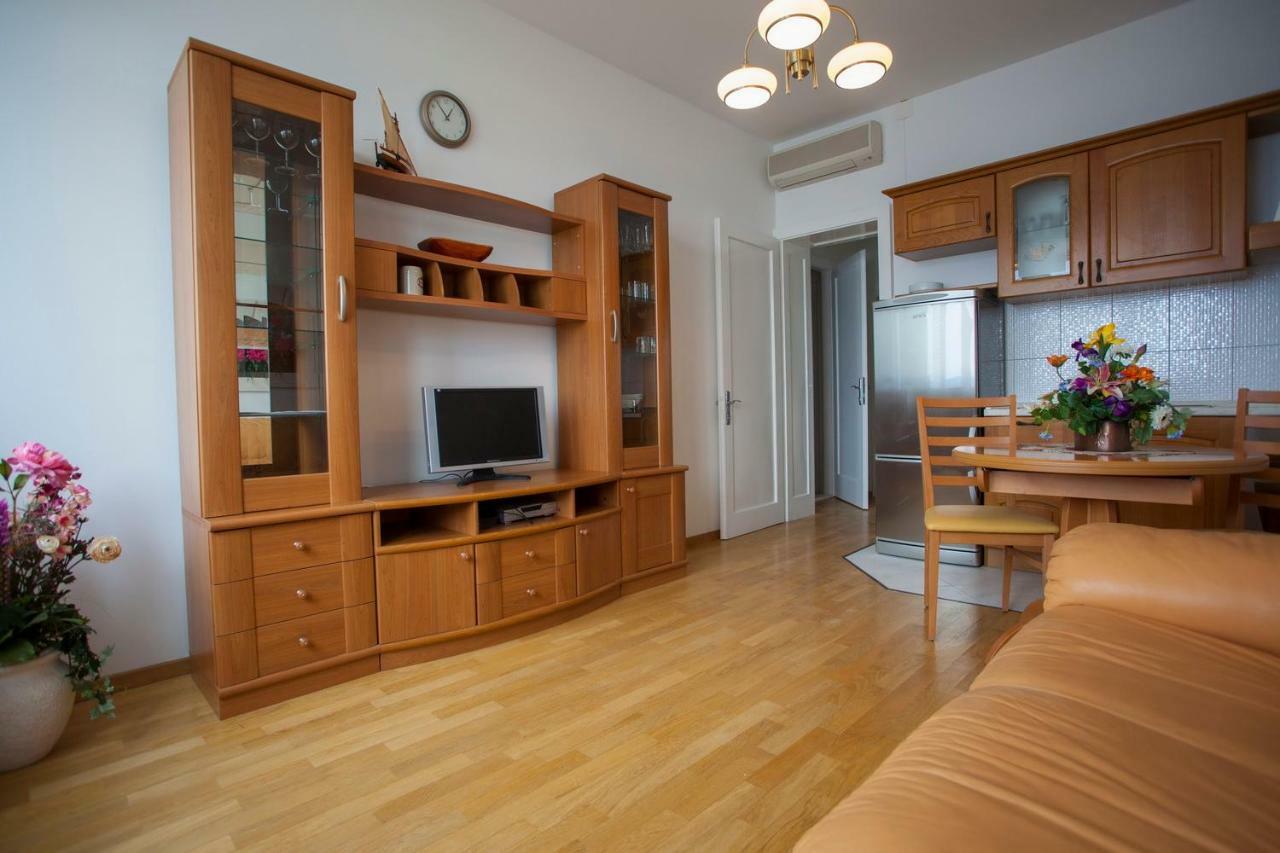 Apartments Vlado Podgora Bagian luar foto