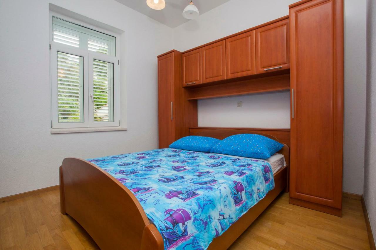 Apartments Vlado Podgora Bagian luar foto