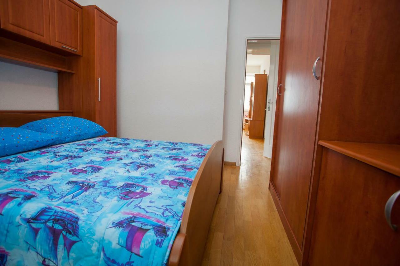 Apartments Vlado Podgora Bagian luar foto