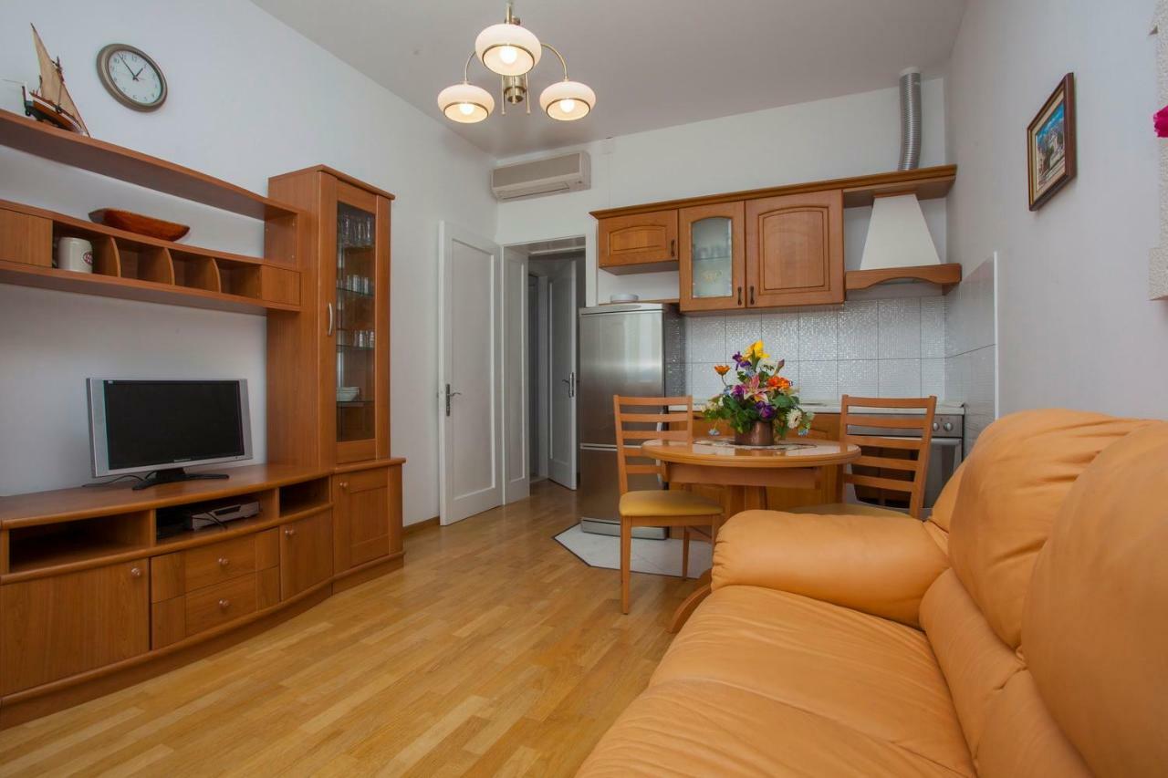 Apartments Vlado Podgora Bagian luar foto